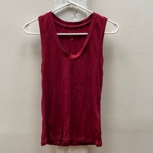 a new day fitted tank top brand new never worn. Brick red size medium